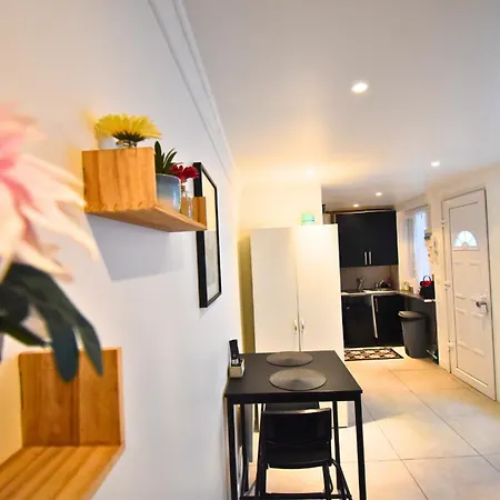 Appartement Urban Chic Paris à Les Lilas Extérieur photo